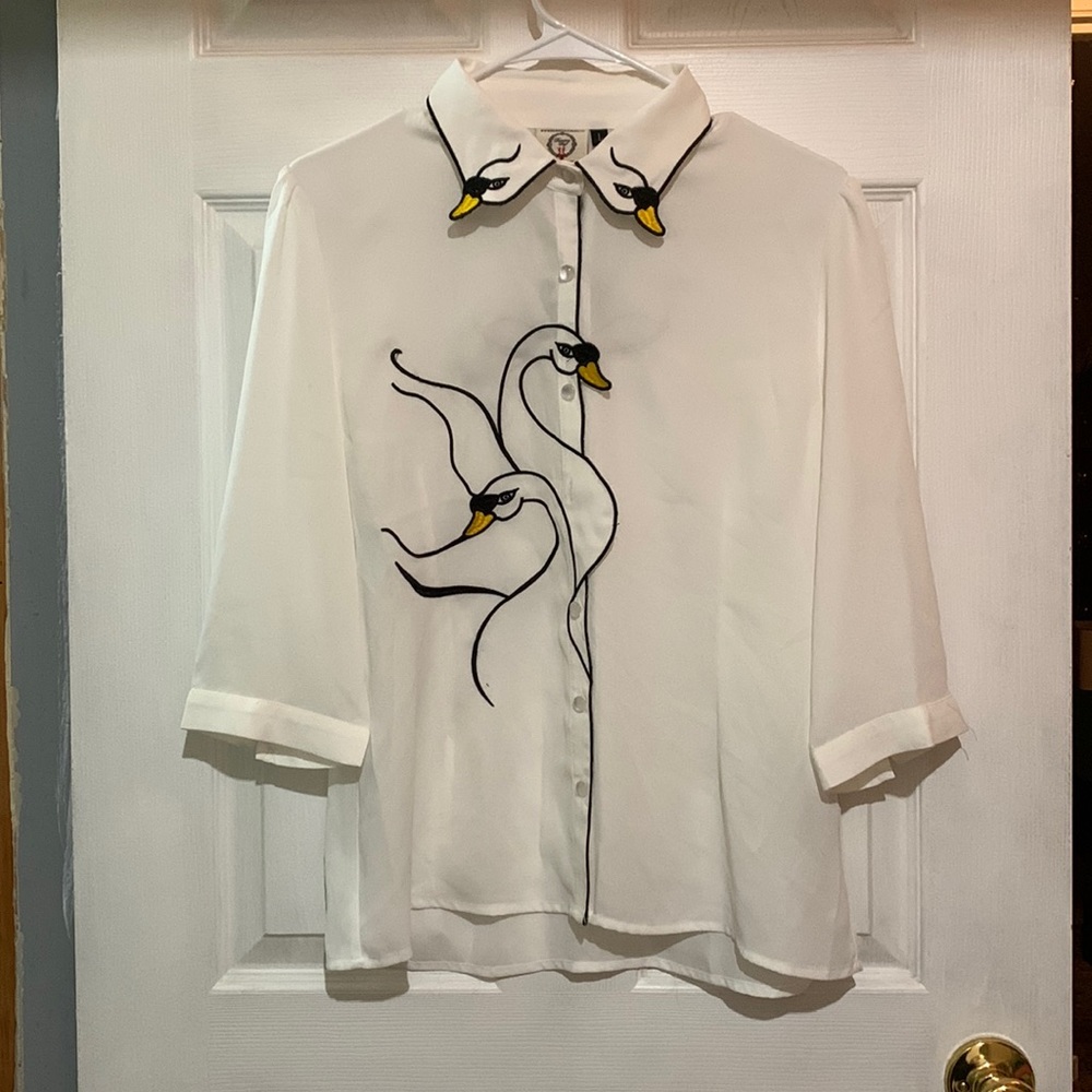Banned Apparel Geese Blouse size large